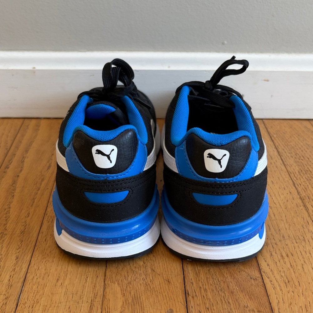 Brand new Puma Kid’s Graviton sneakers - Picture 2 of 6